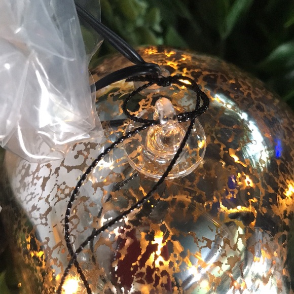 Pottery Barn Spooky Silver Mercury Style Warm Glow LED Light Up Skulls ππ· - Picture 11 of 17